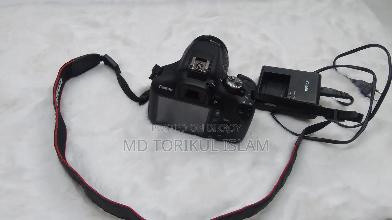 Canon EOS 2000D With 18-55mm Kit Lens & Charger - Mint Condition