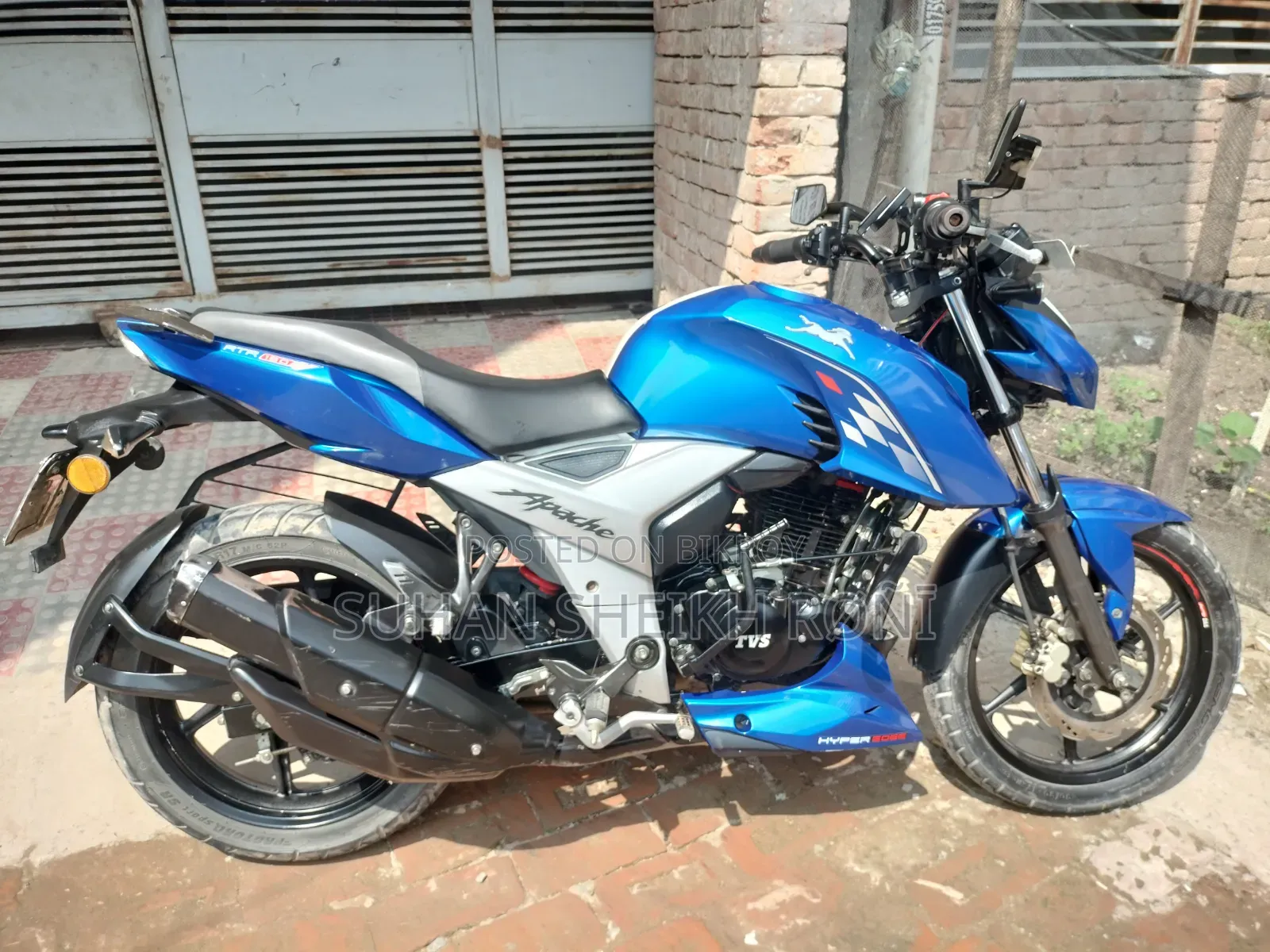 New TVS Apache RTR 160 4V 2021 Blue