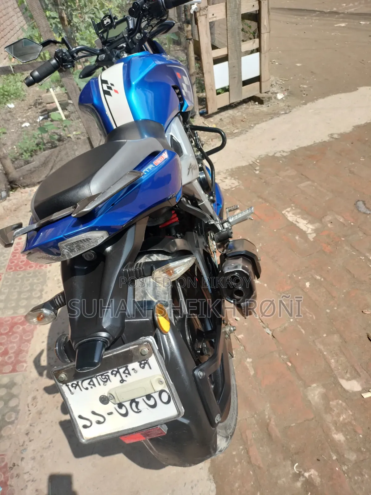 New TVS Apache RTR 160 4V 2021 Blue
