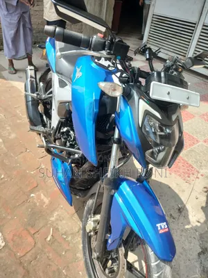 New TVS Apache RTR 160 4V 2021 Blue