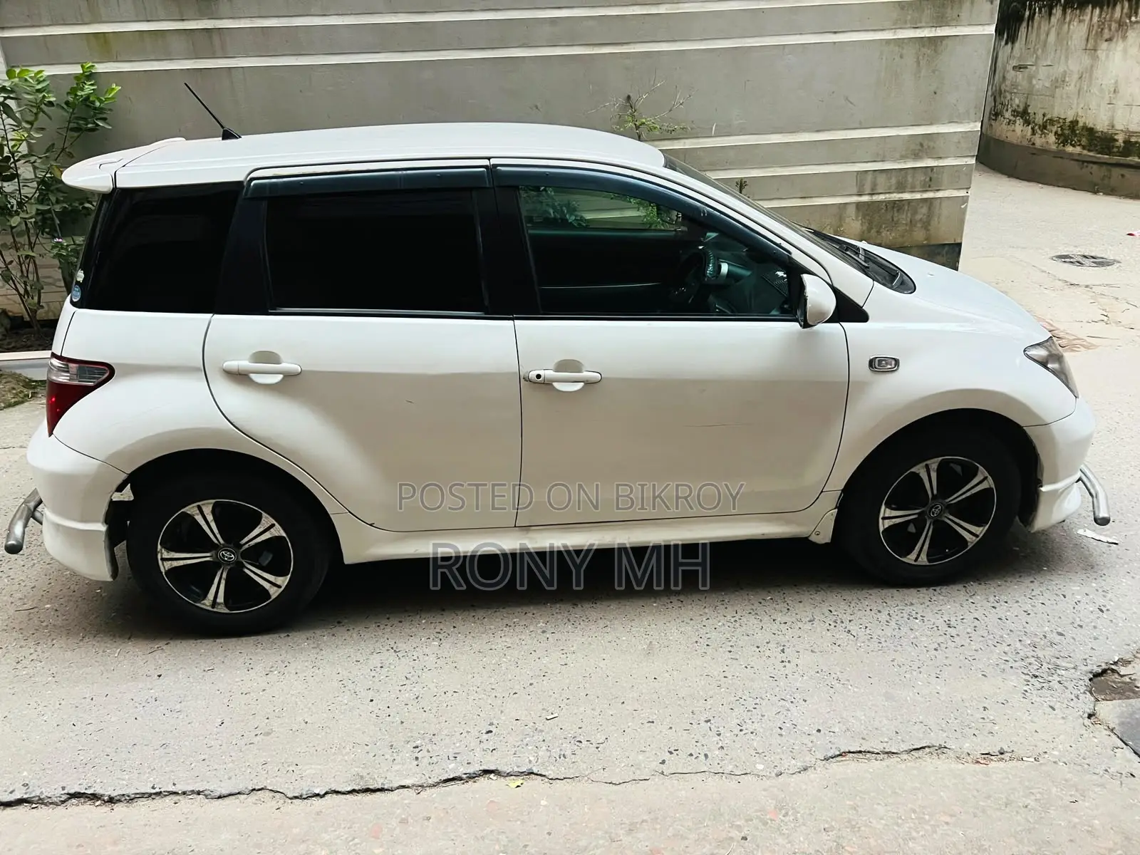 Toyota IST 2005 White