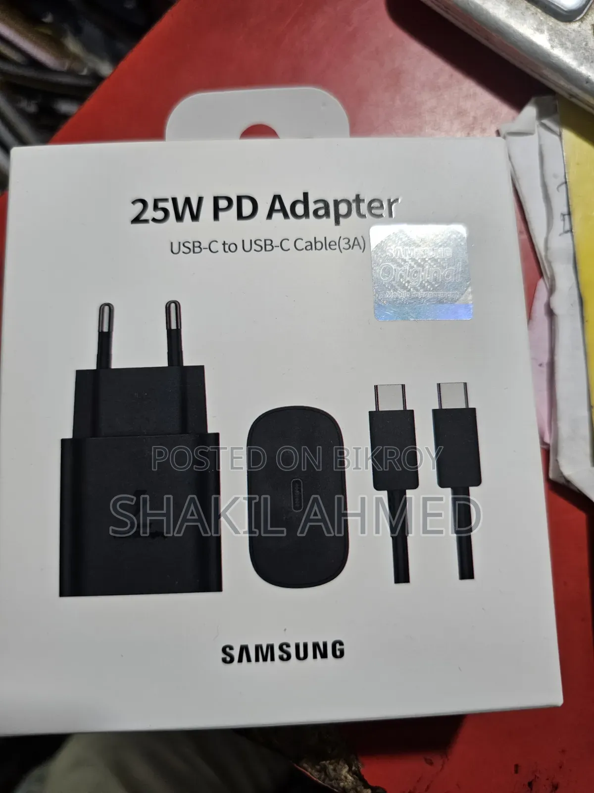 Samsung 25W PD Adapter
USB-C to USB-C Cable (3A)
Samsung