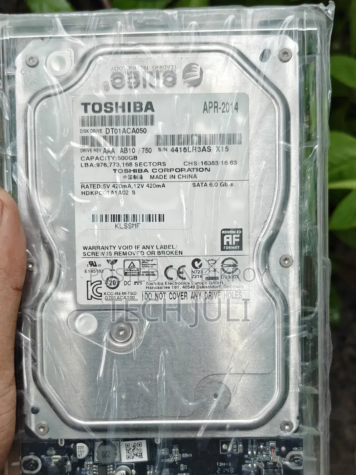 Get 12V Adapter, 6 GBPS Data Cable, 3.5 Inch HDD With Enclosure Free