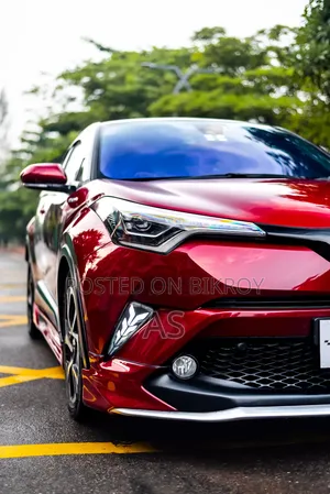Toyota C-HR 2017 Maroon