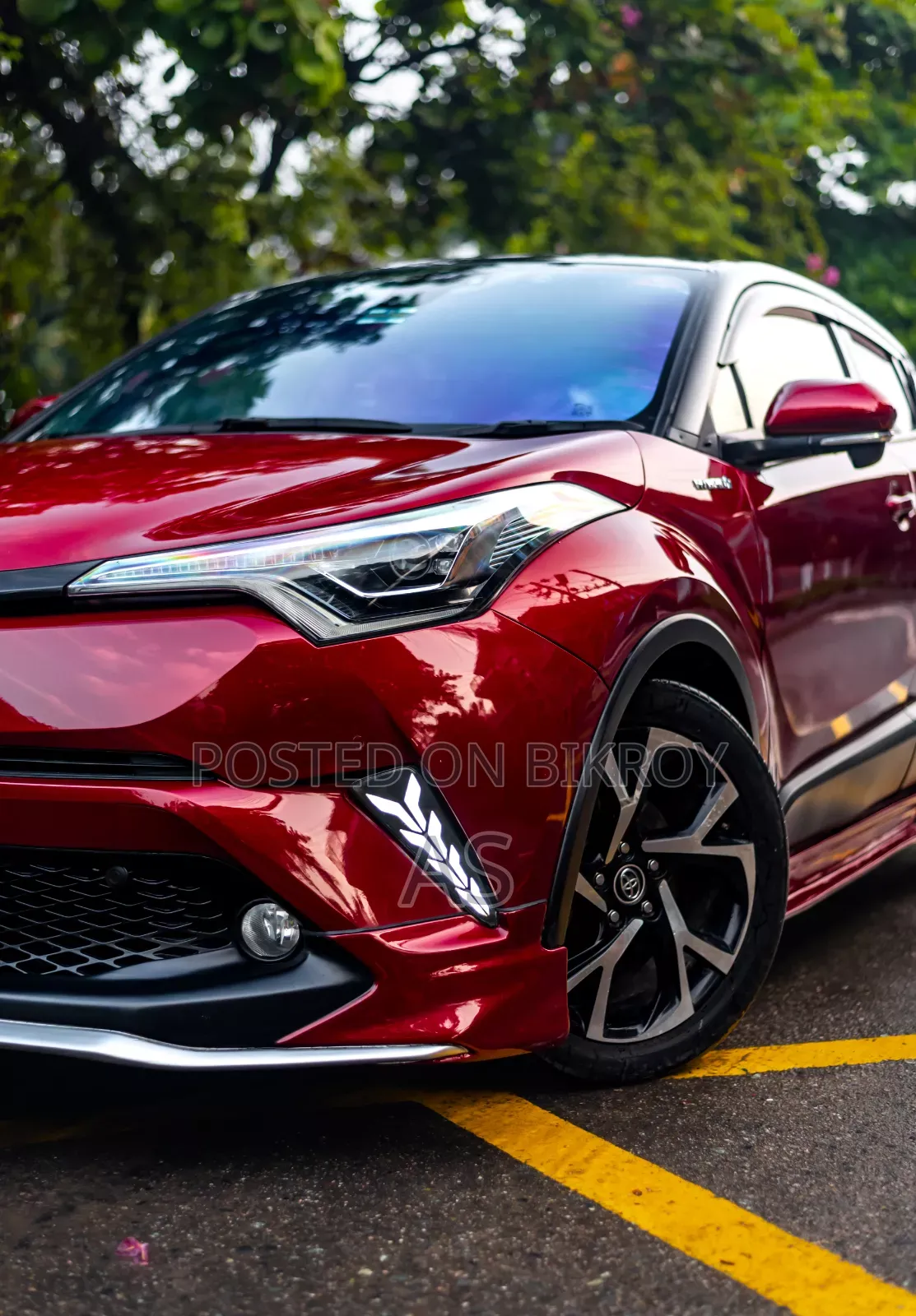 Toyota C-HR 2017 Maroon