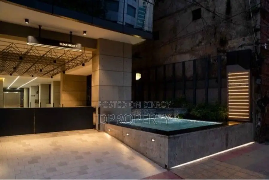 2,411 Square Feet Brand New Commercial Space Rent at 9th Floor