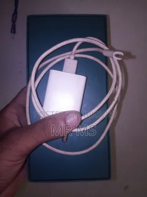 আইটেল এস২৩ ১২৮ জিবি সাদা