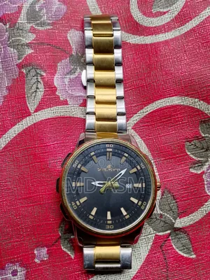 অনেক ভালো ঘড়ি
