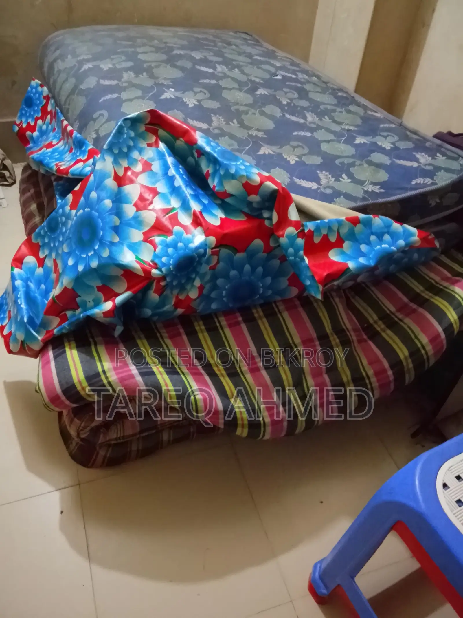 টু জাজিম অ্যান্ড ওয়ান ম্যাট্রেস