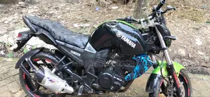 ইয়ামাহা এফজেড ২০১৫ ব্ল্যাক