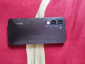 ভিভো ওয়াই০৪ ১২৮ জিবি কালো