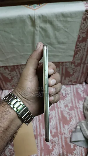 অপ্পো এফ১এস ৬৪ জিবি হোয়াইট