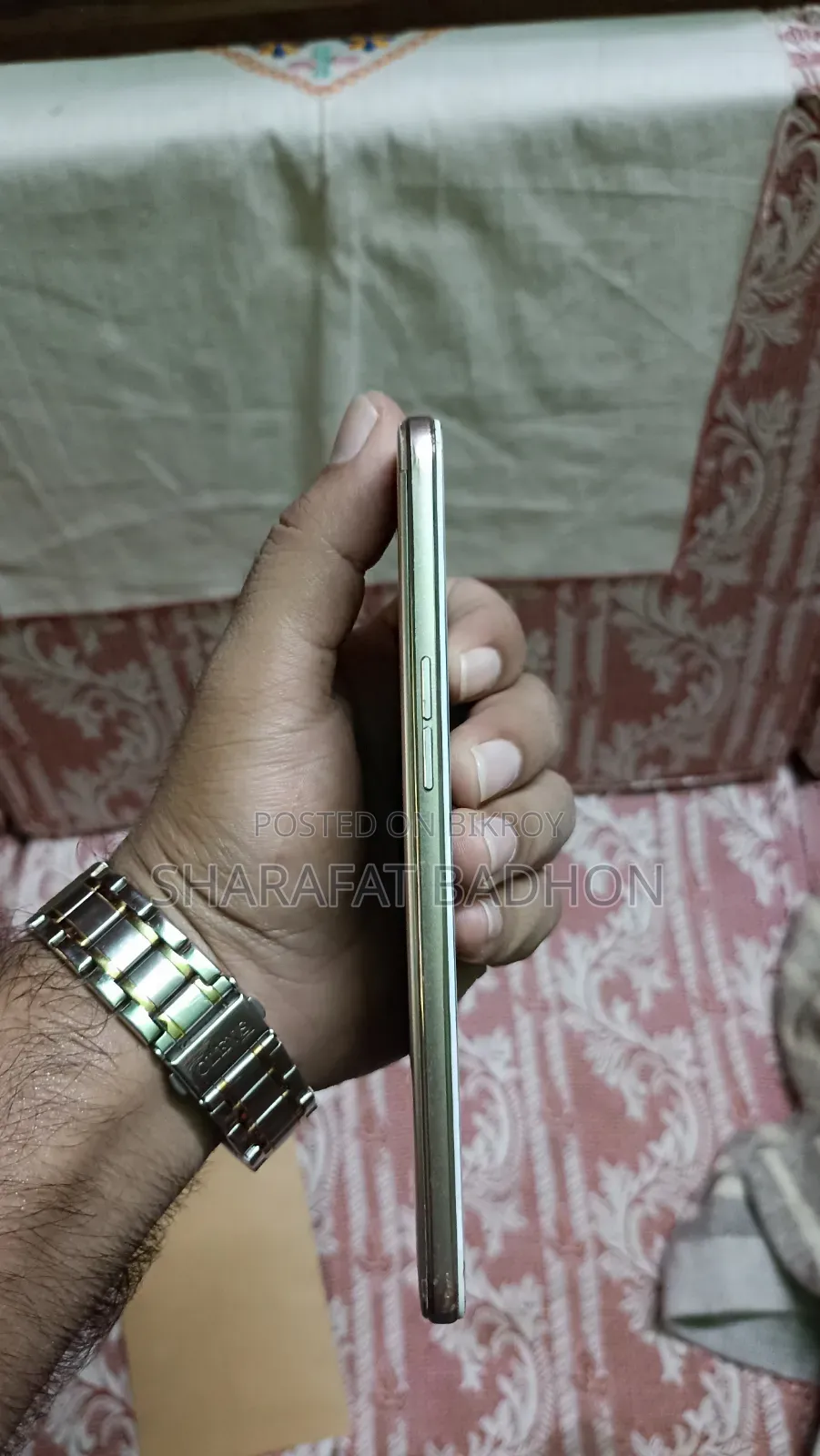 অপ্পো এফ১এস ৬৪ জিবি হোয়াইট
