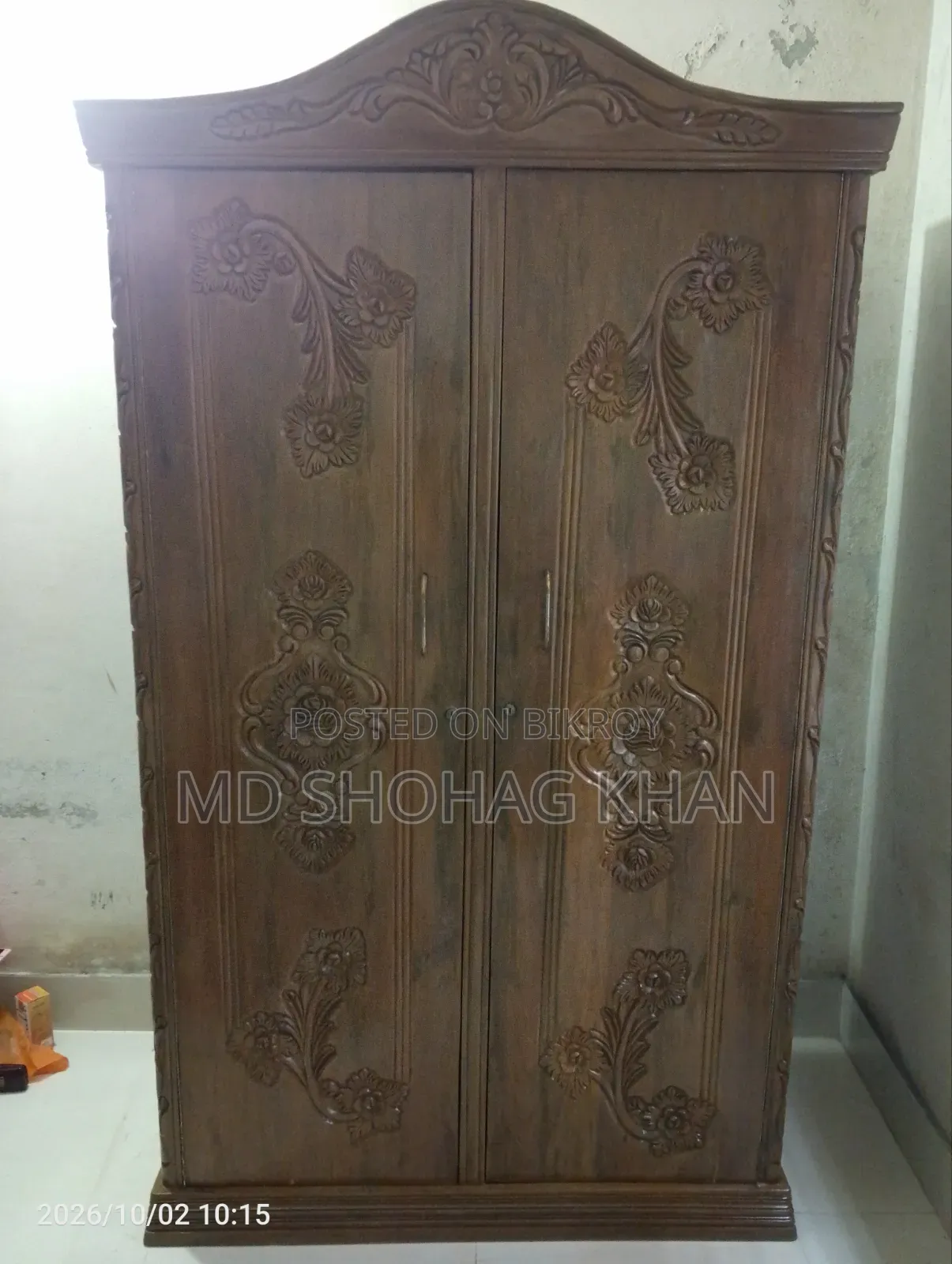 আলমারি ভালো নতুনের মতো
