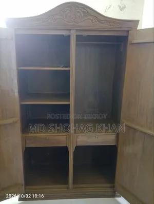 আলমারি ভালো নতুনের মতো