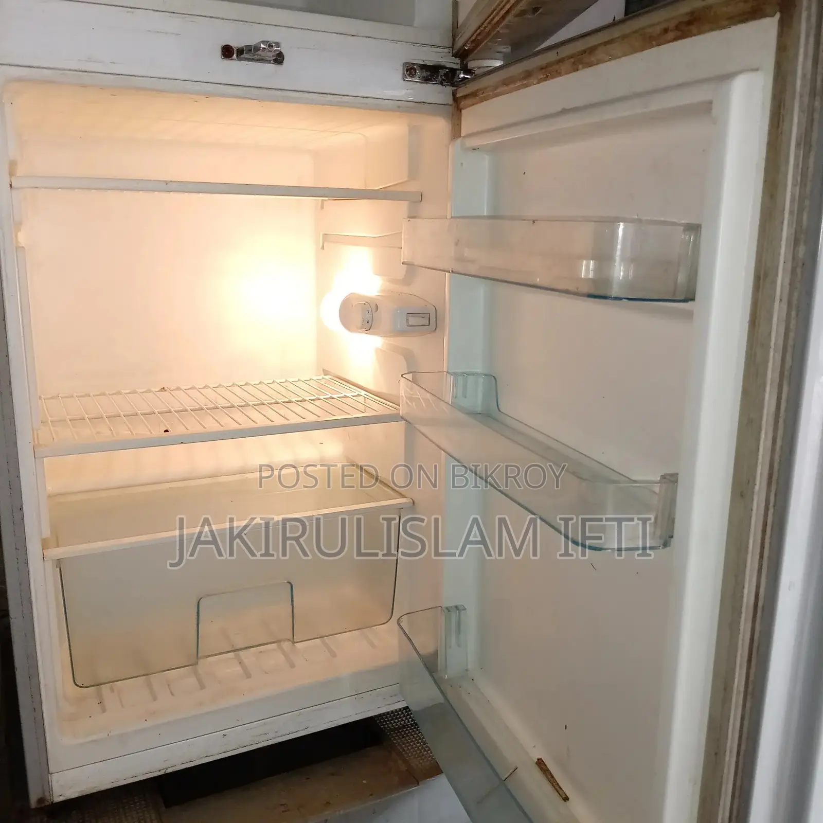 Refrigerator