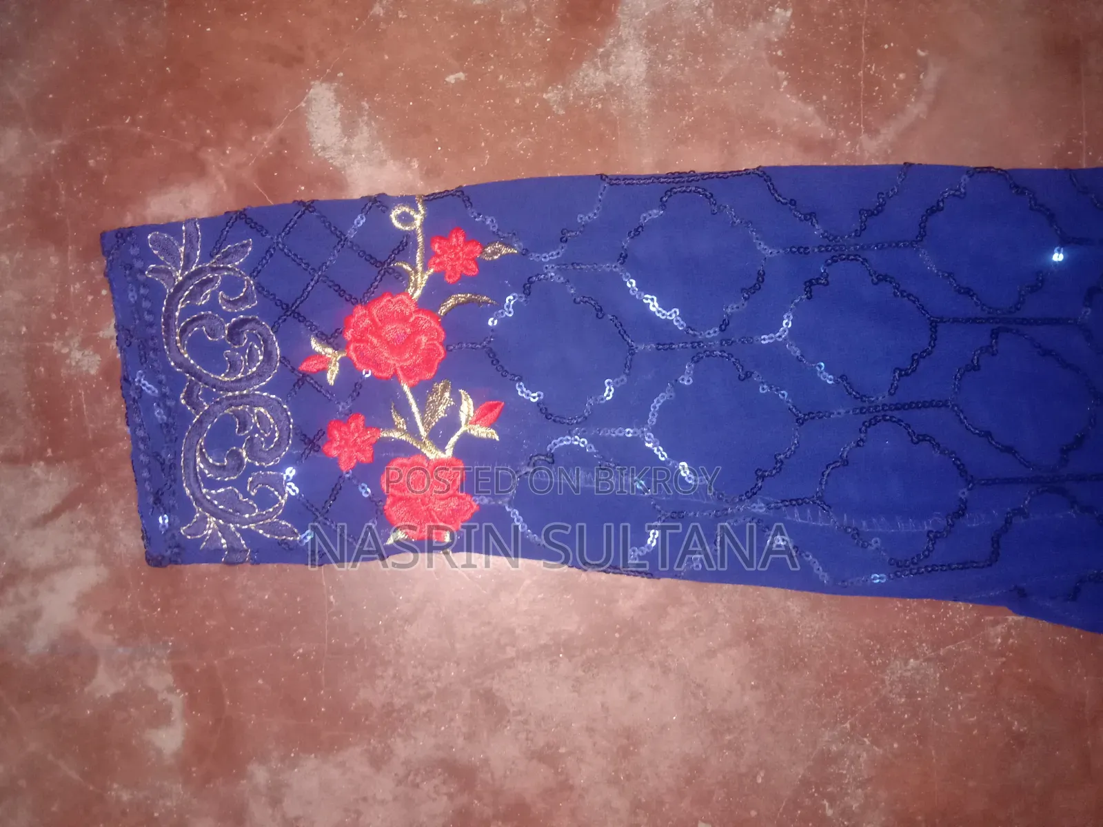 আকর্ষণীয় জর্জেট থ্রি-পিস