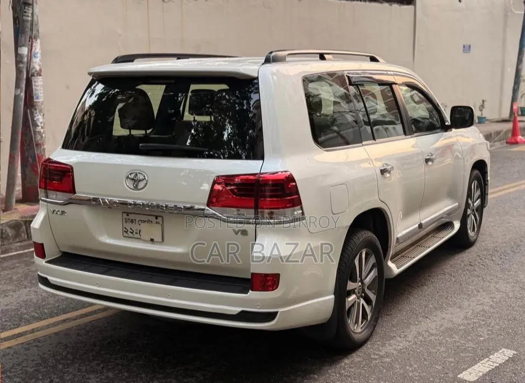 Toyota Land Cruiser 4.5 V8 VXR 2020 White