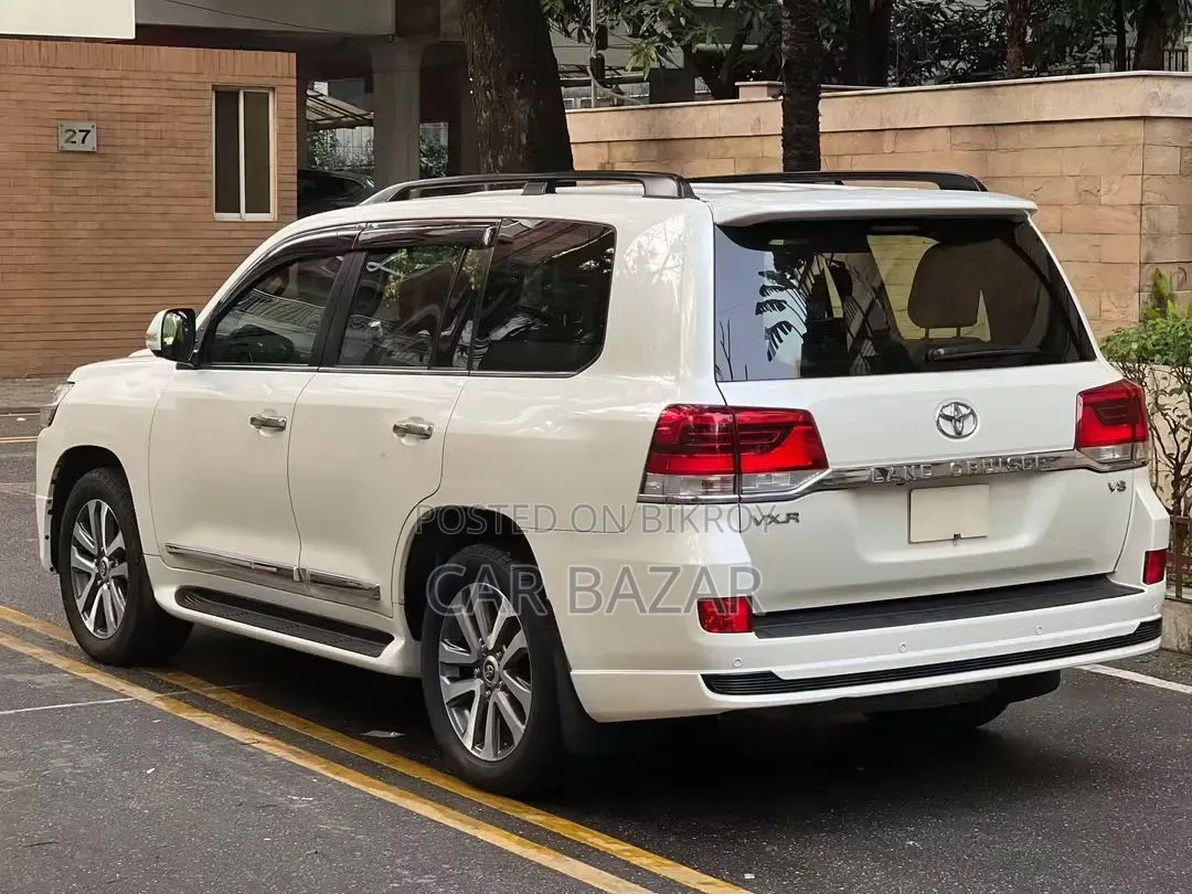 Toyota Land Cruiser 4.5 V8 VXR 2020 White