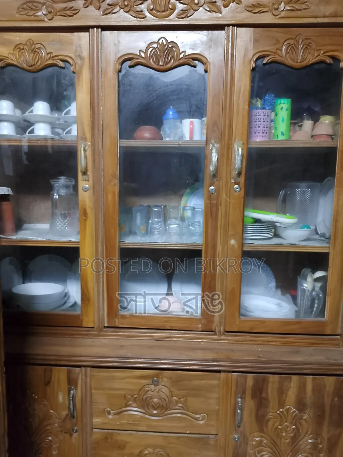 Wooden Showcase and Dressing Table for Sale