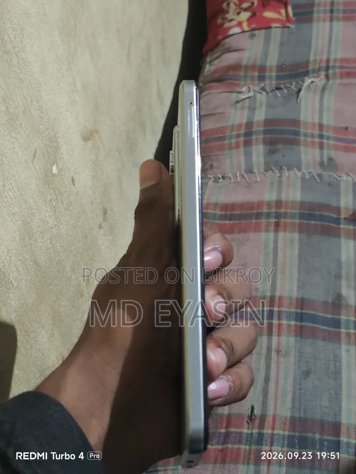 নতুন আইকিউওও জেড১০এক্স ২৫৬ জিবি সাদা