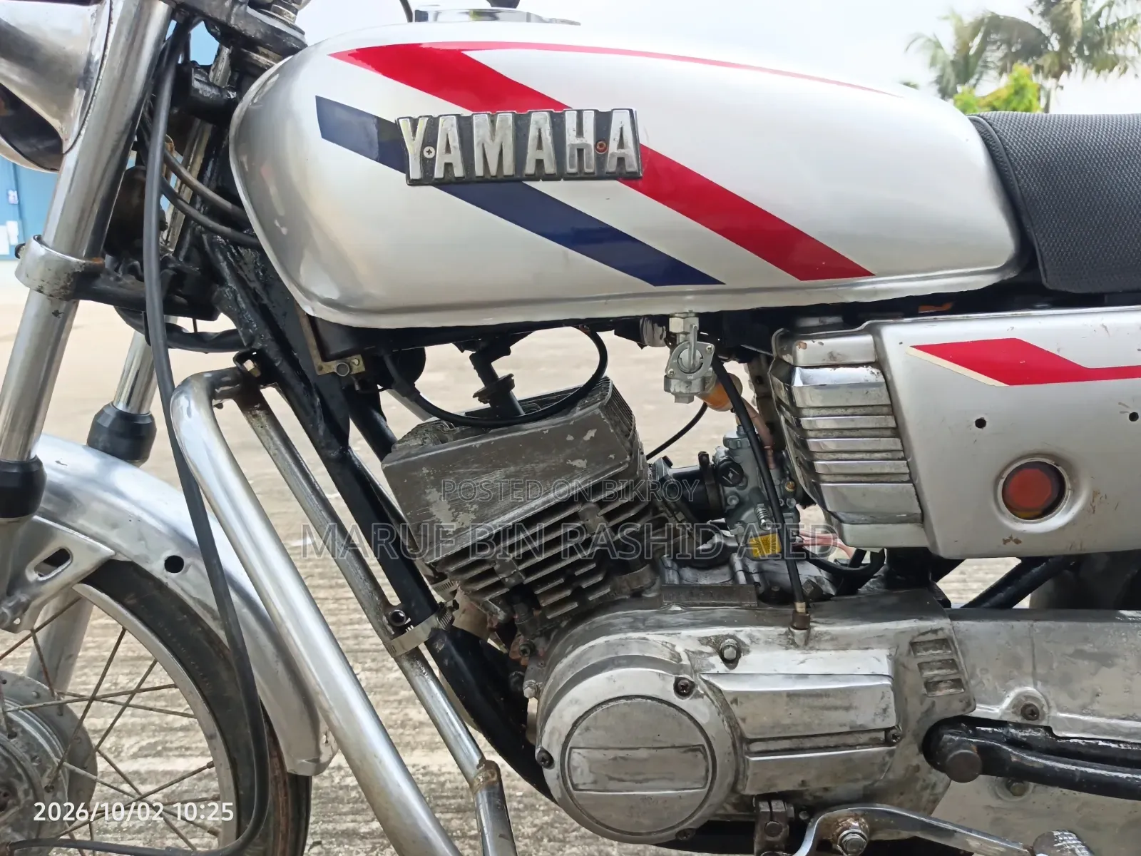 Yamaha 2000 Silver