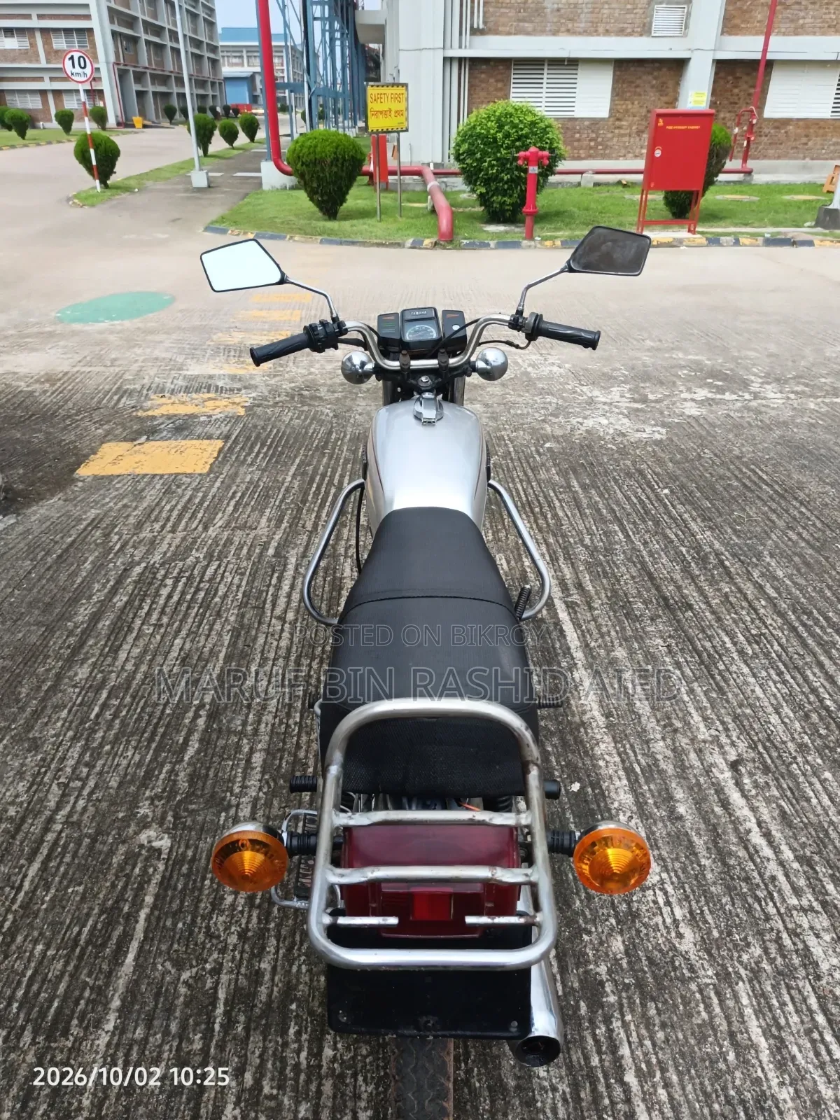 Yamaha 2000 Silver