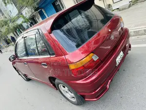 টয়োটা স্টারলেট ১৯৯৩ মেরুন