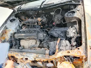 টয়োটা করোল্লা ১৯৯৩ সাদা
