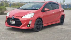 Toyota Aqua 2015 Red