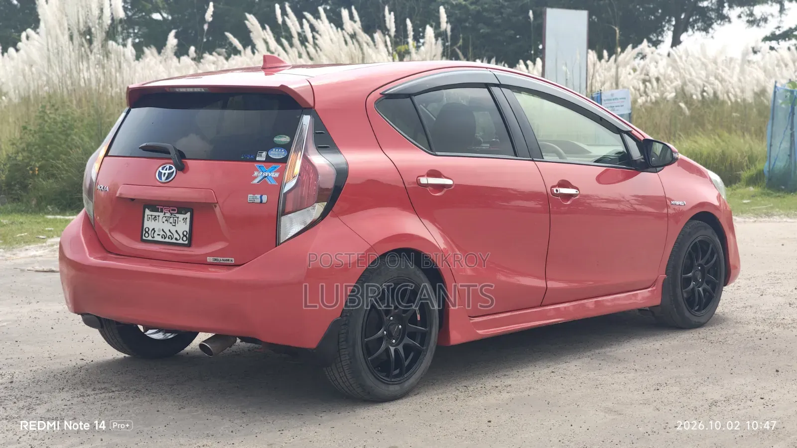 Toyota Aqua 2015 Red