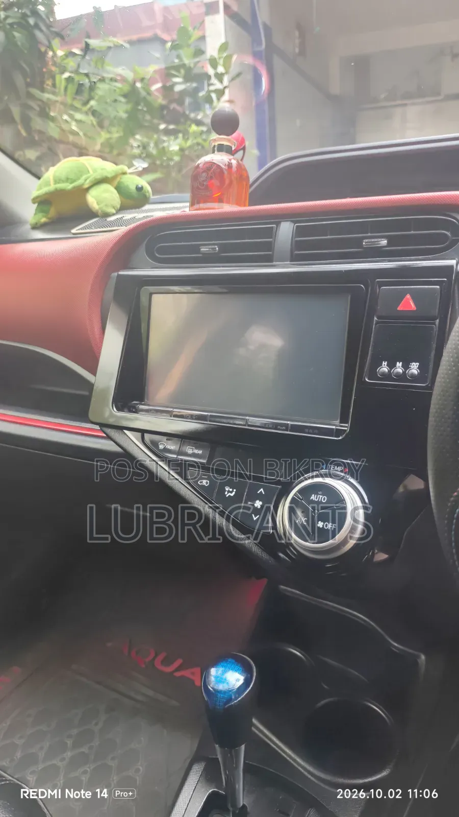 Toyota Aqua 2015 Red