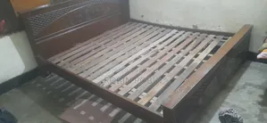 খাট (মালয়েশিয়ান ফার্নিচার)