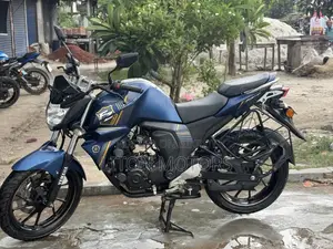 ইয়ামাহা এফজেডএস ভি২ ২০২৪ নীল