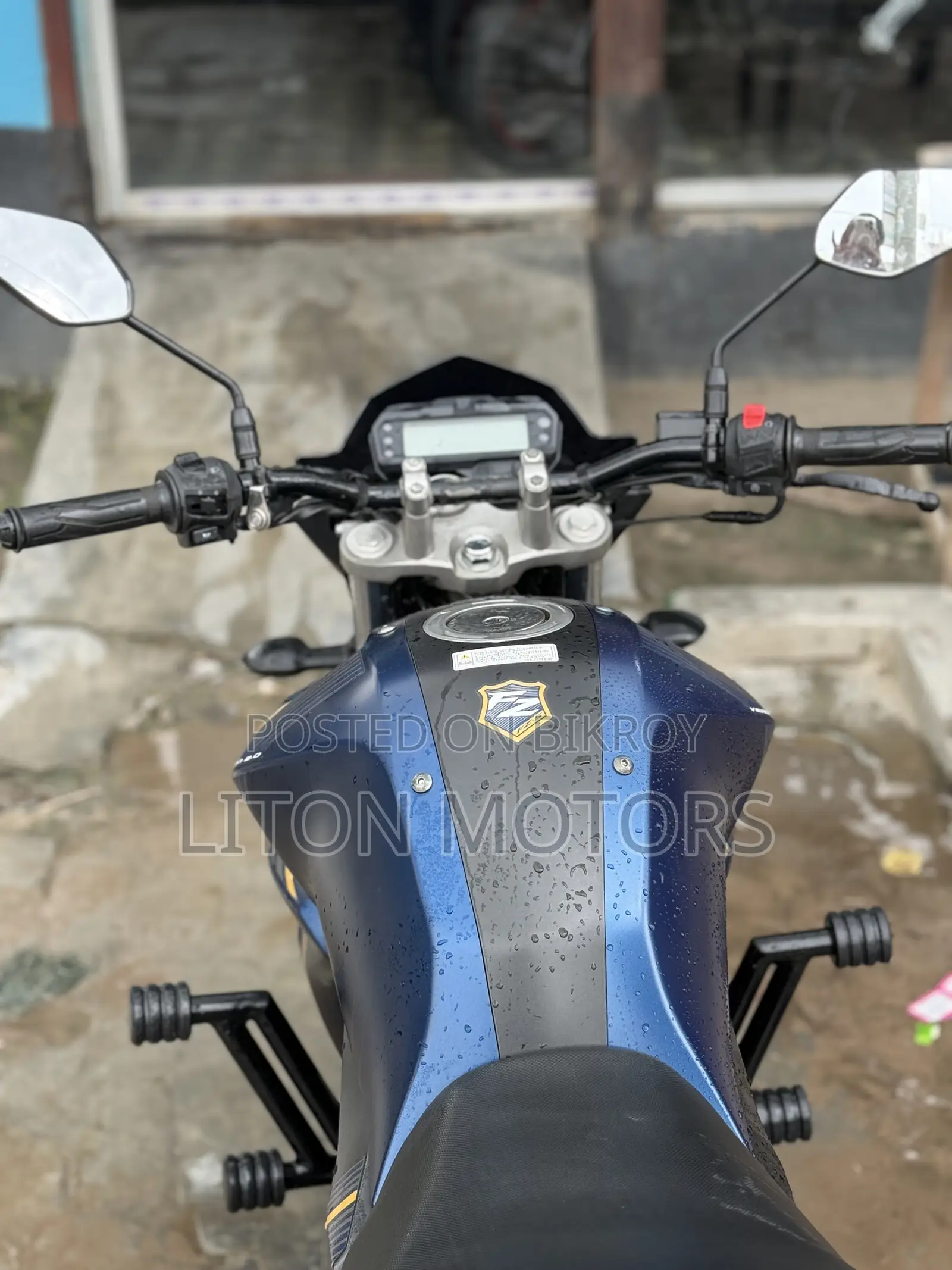 ইয়ামাহা এফজেডএস ভি২ ২০২৪ নীল