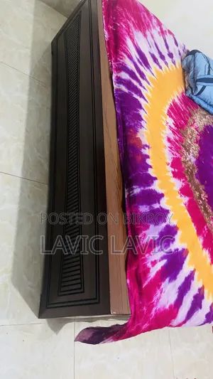 মালশিয়ান সেমি বক্স কাঠ বিক্রি হবে।