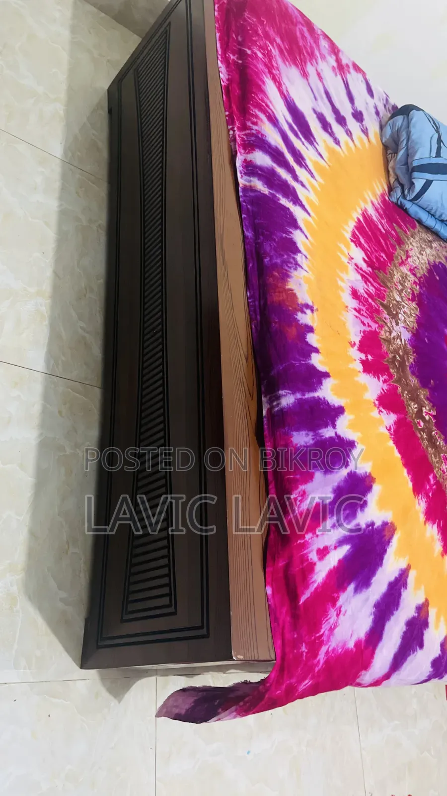 মালশিয়ান সেমি বক্স কাঠ বিক্রি হবে।