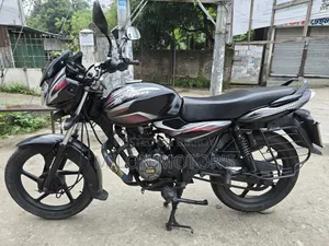 বাজাজ ডিসকভার ১০০ ২০১৫ কালো