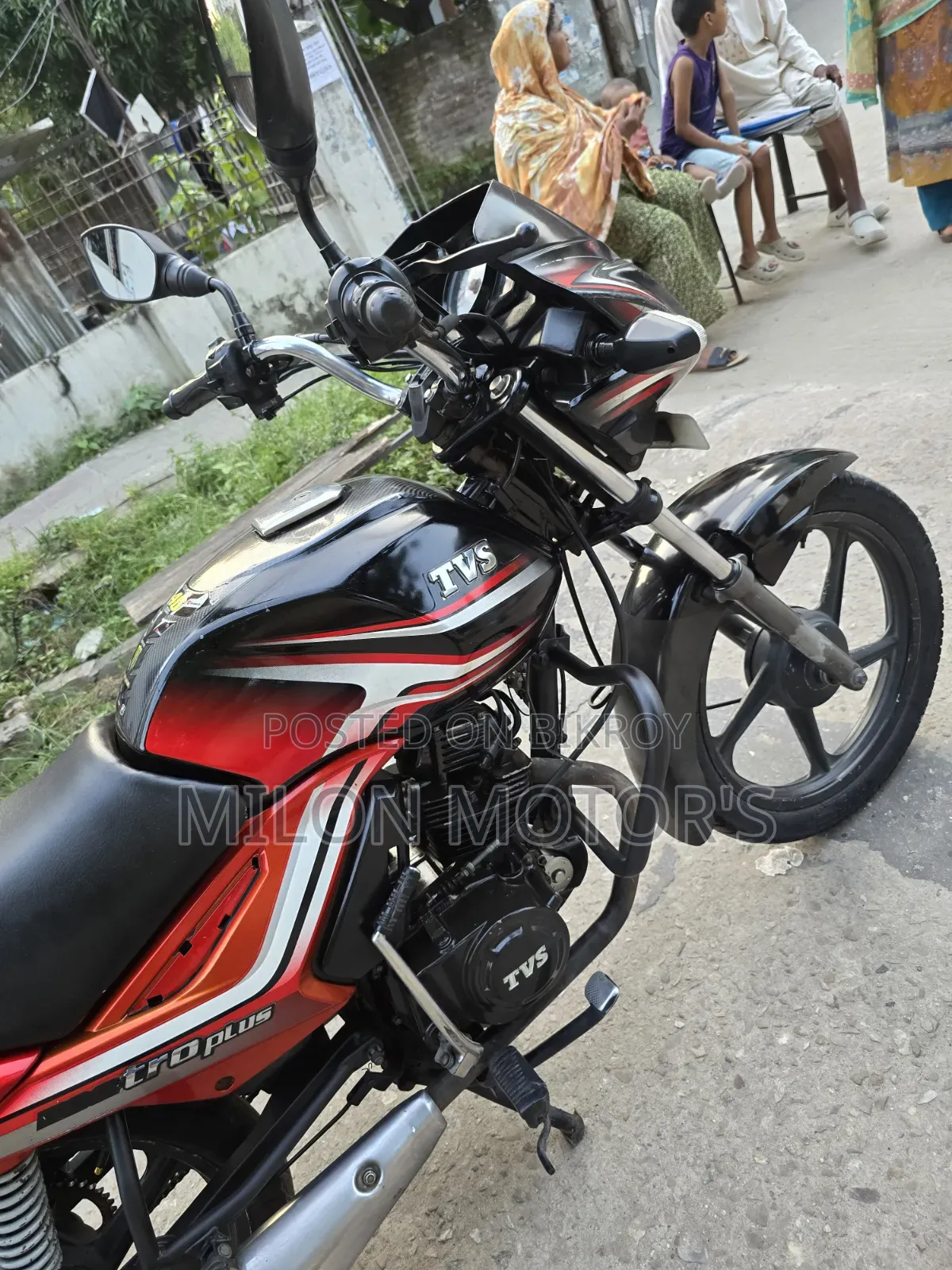 টিভিএস মেট্রো প্লাস ২০১৮ লাল