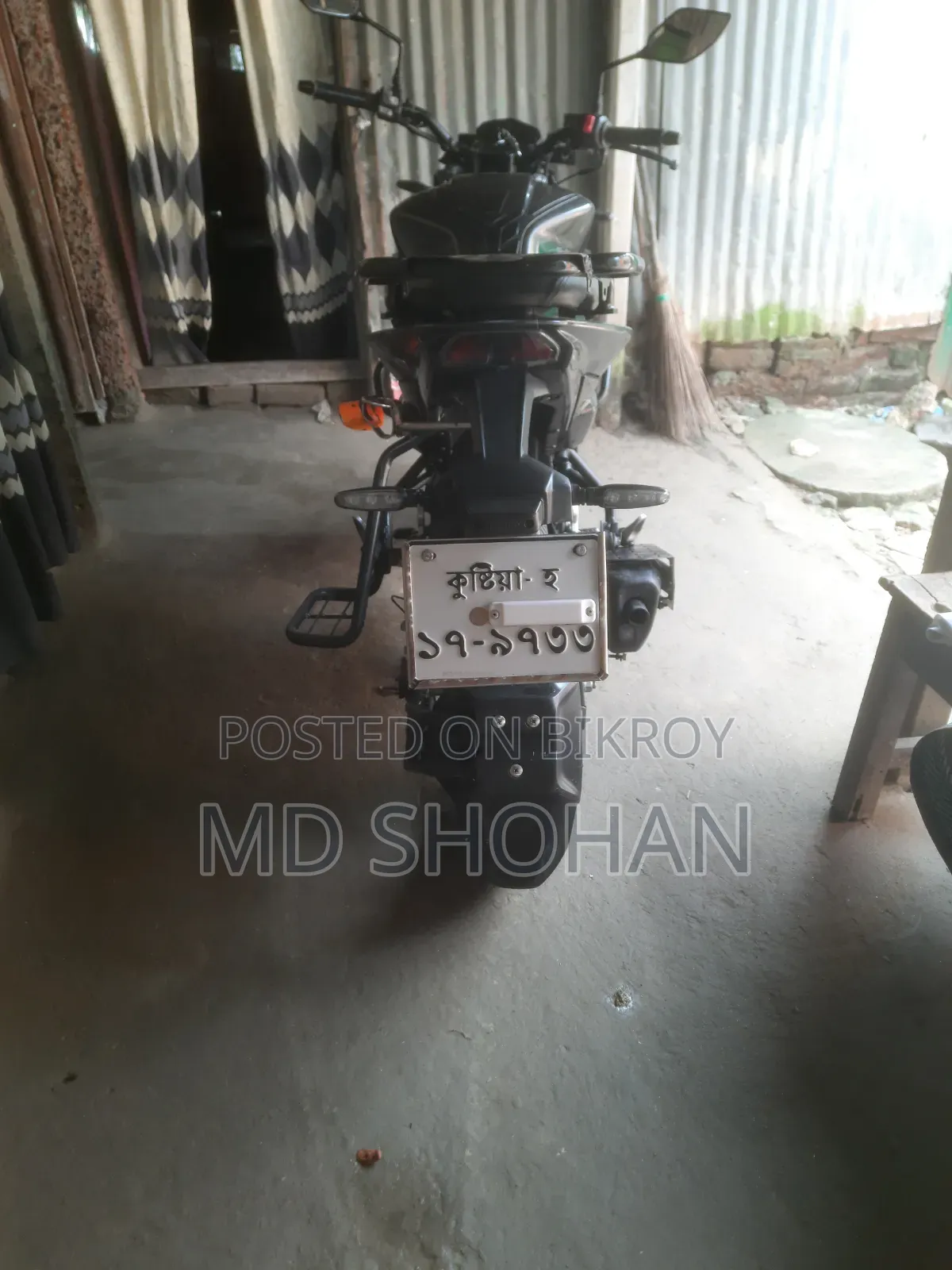 হিরো এক্সট্রিম ১২৫আর ২০২৫ ব্ল্যাক