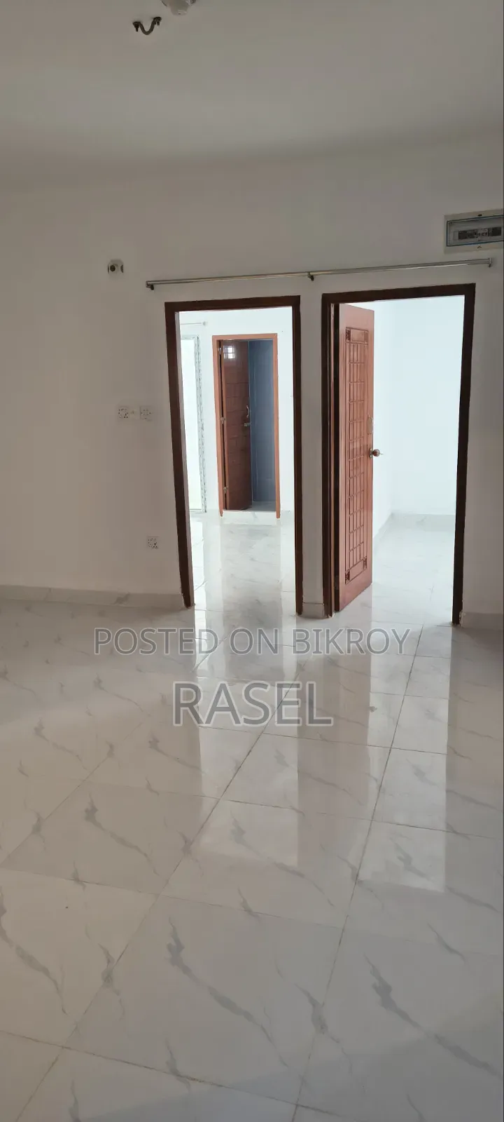 সাভারের অফিসার্স টাওয়ারে ৩ বেডরুমের অ্যাপার্টমেন্ট ভাড়ার জন্য