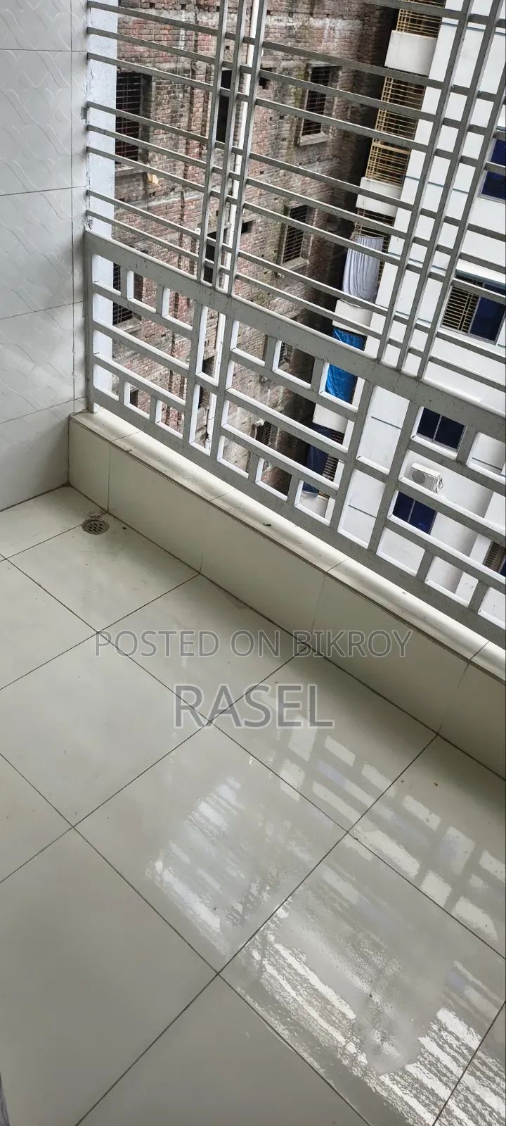 সাভারের অফিসার্স টাওয়ারে ৩ বেডরুমের অ্যাপার্টমেন্ট ভাড়ার জন্য