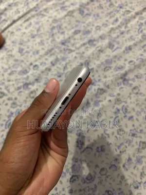 অ্যাপল আইফোন ৬ ৬৪ জিবি সিলভার