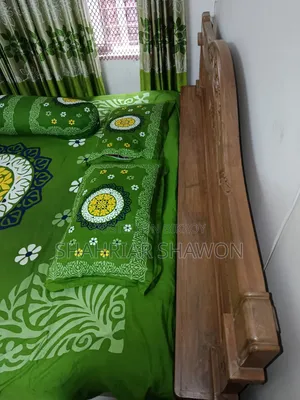 6/7 Feet King Size Bed (Teak Wood)