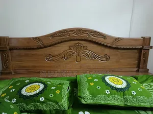 6/7 Feet King Size Bed (Teak Wood)