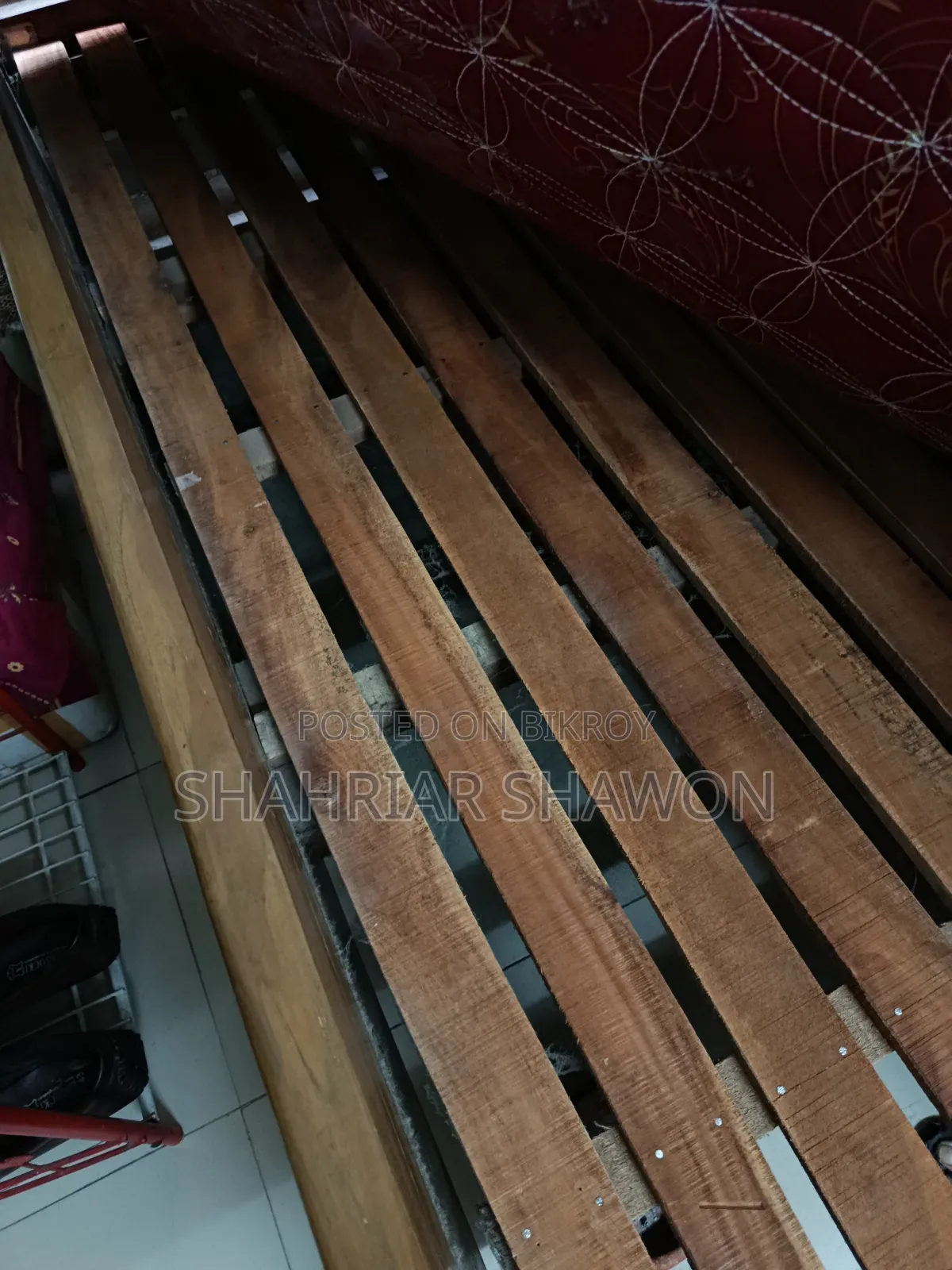 6/7 Feet King Size Bed (Teak Wood)