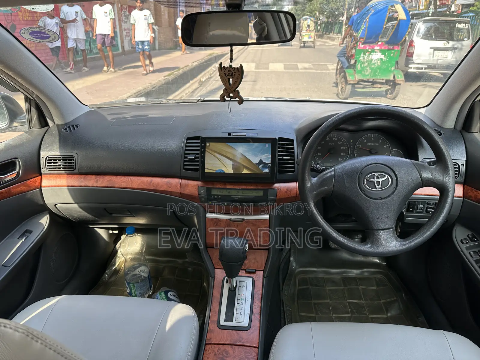টয়োটা অ্যালিওন ২০০৫ সাদা