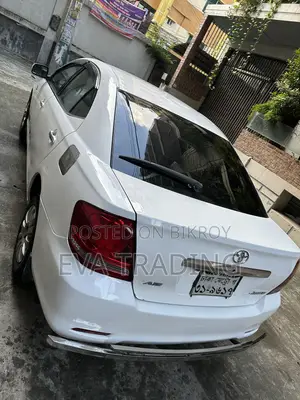 টয়োটা অ্যালিওন ২০০৫ সাদা