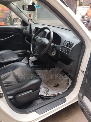 টয়োটা প্রোবক্স ২০০৫ সাদা