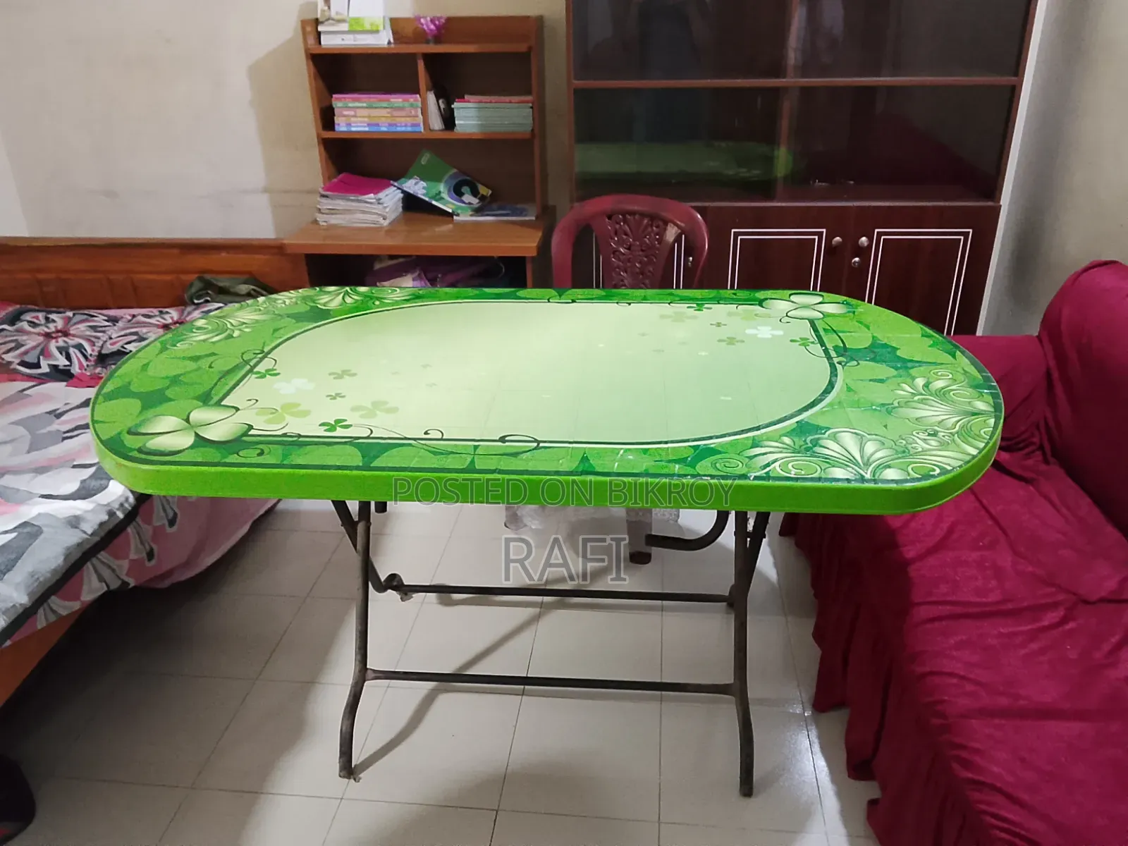 ফোল্ডেবল টেবিল